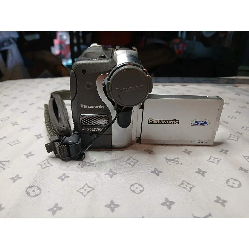 PANASONIC CAMCORDER PV-GS50D MiniDV Mini DV Video Camera VCR Player AS IS Parts